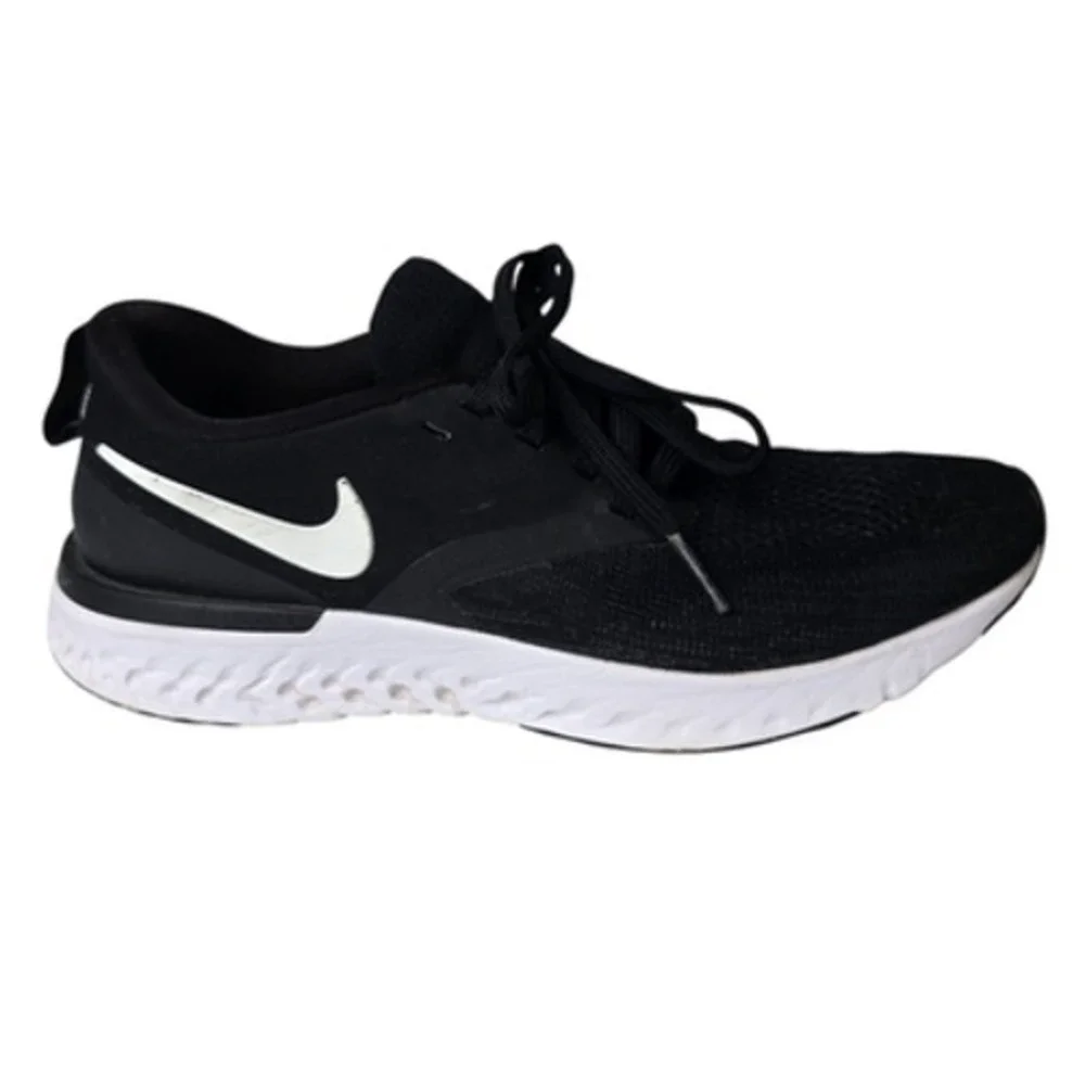 Nike Odyssey React Flyknit Womens Running Shoes Black White Size 7‎ VTM AH1016